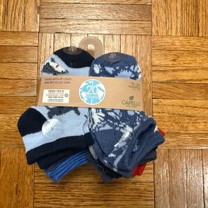 20 PAIRS Capelli of New York Men's Snowflake Pattern Socks - Blue and Gray NWT